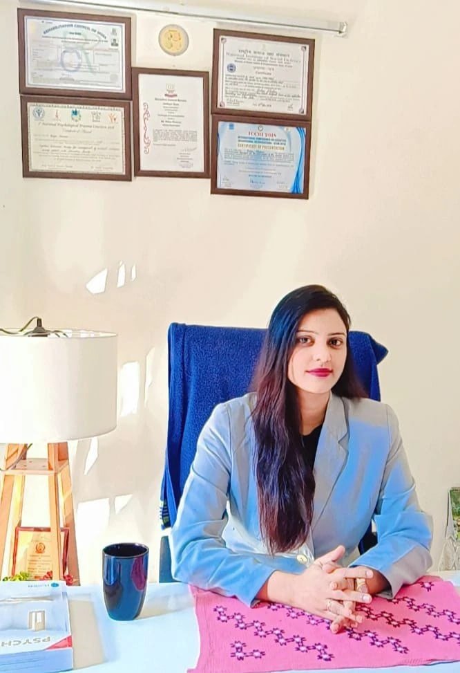 Dr. Rabya Umman, Founder & Director of Mind Detox Centre, in her clinic
