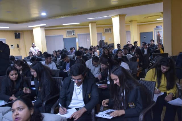 Full-house workshop session